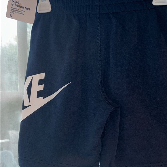 NEW Nike Kids 2 Piece Set with Shirt & Shorts Size Boys 6 - Picture 4 of 6